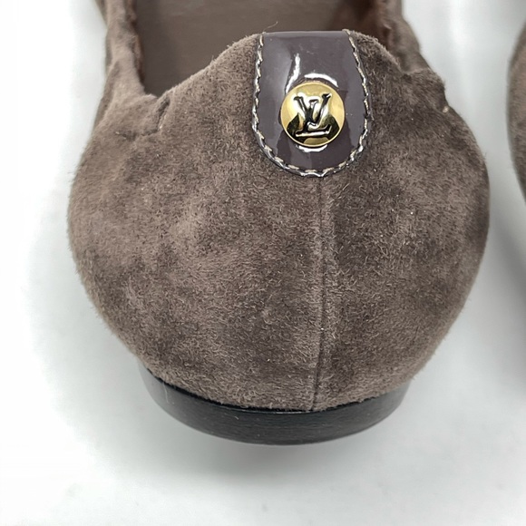 Louis Vuitton Flats! - Picture 6 of 10